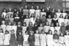 WHill Senior Girls 1919 - 1925 teacher Miss Ursula Wilkinson Isabella Burrell 6th left front