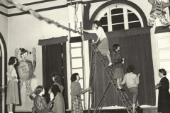 Preparing for Christmas(1)