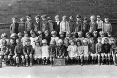 W Hill  Infants 1928 Snowdon, Eric Front 4th Right