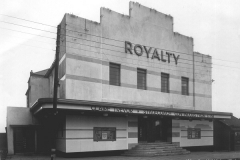 Royalty Cinema (formerly the Palace), Front Street, 1939: After refurbishment